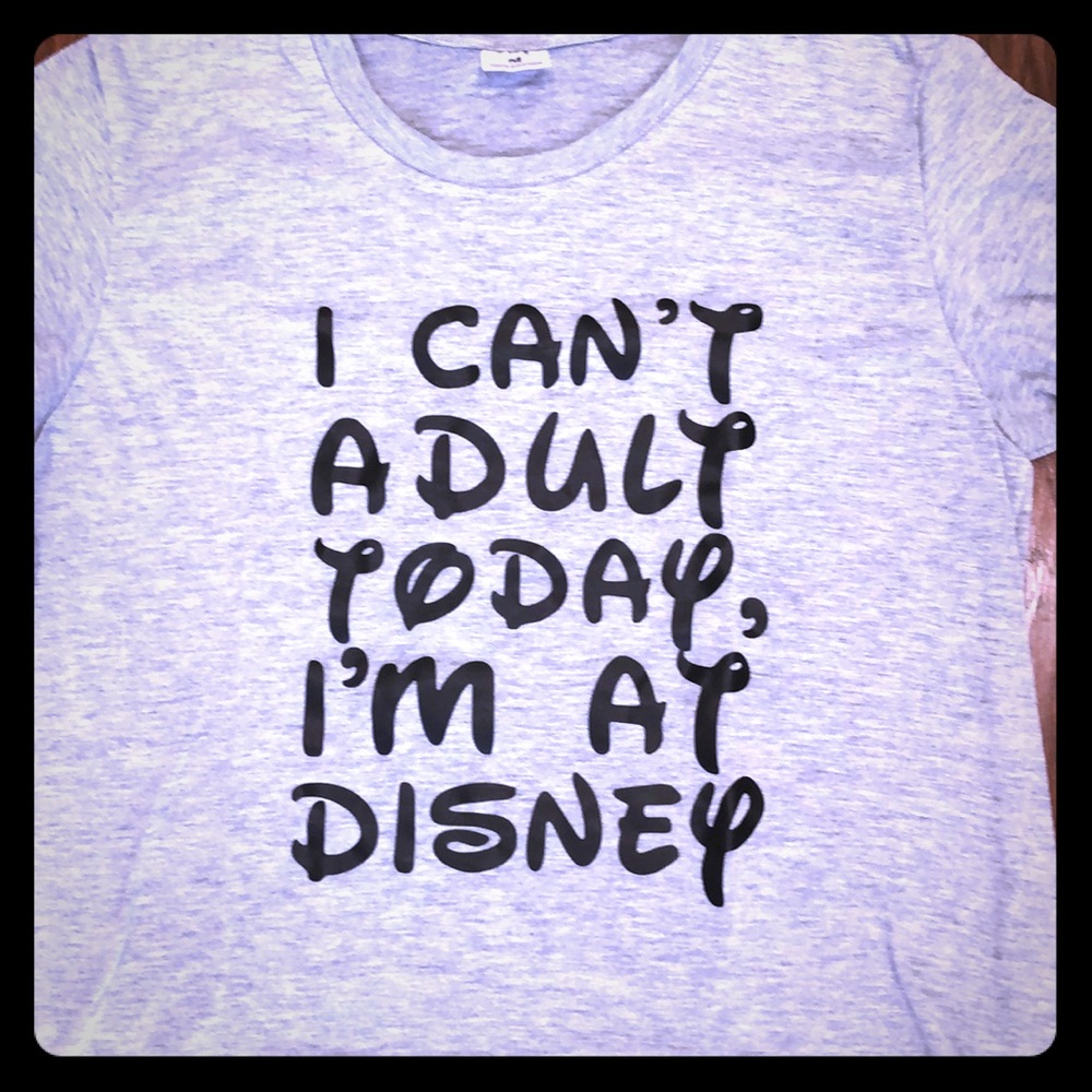 Women’s Gray T-shirt  on vacation. Feels great on!